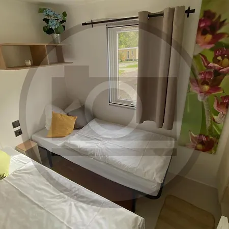 Casa de Férias Waldcamping Am Brombachsee Pleinfeld
